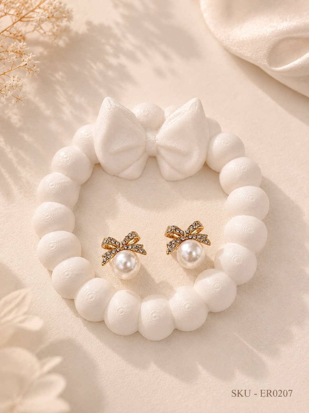 ✨ Chic Gold-Tone Statement Earrings ✨