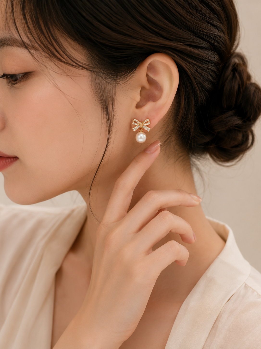 ✨ Chic Gold-Tone Statement Earrings ✨