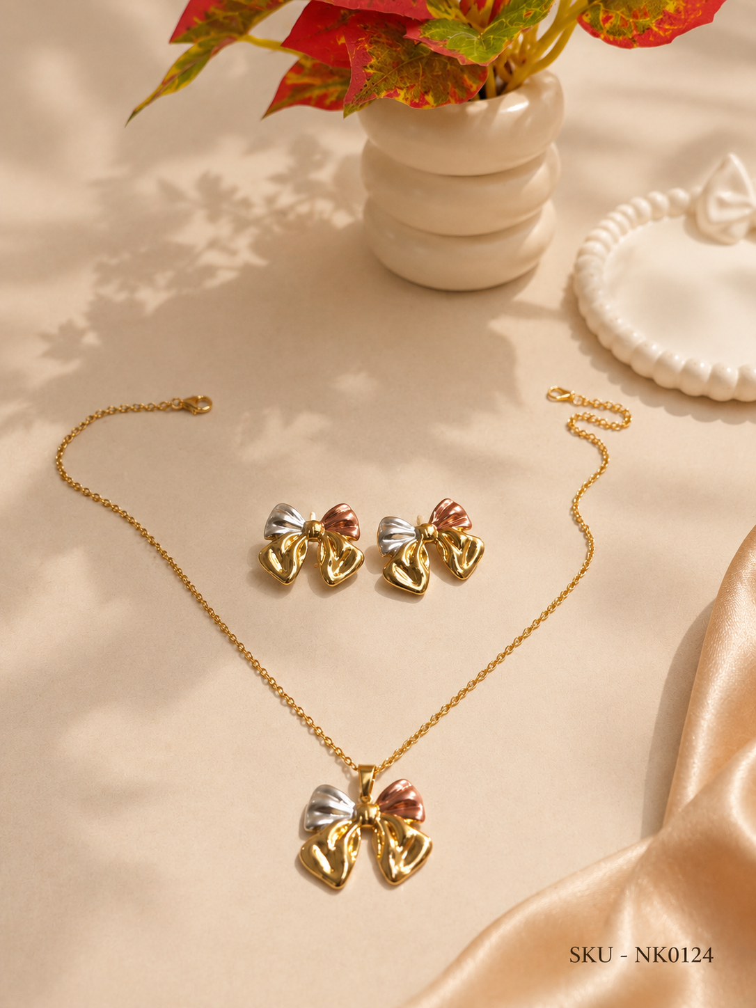 ✨ Elegant Tricolor Bow Pendant Necklace Set ✨