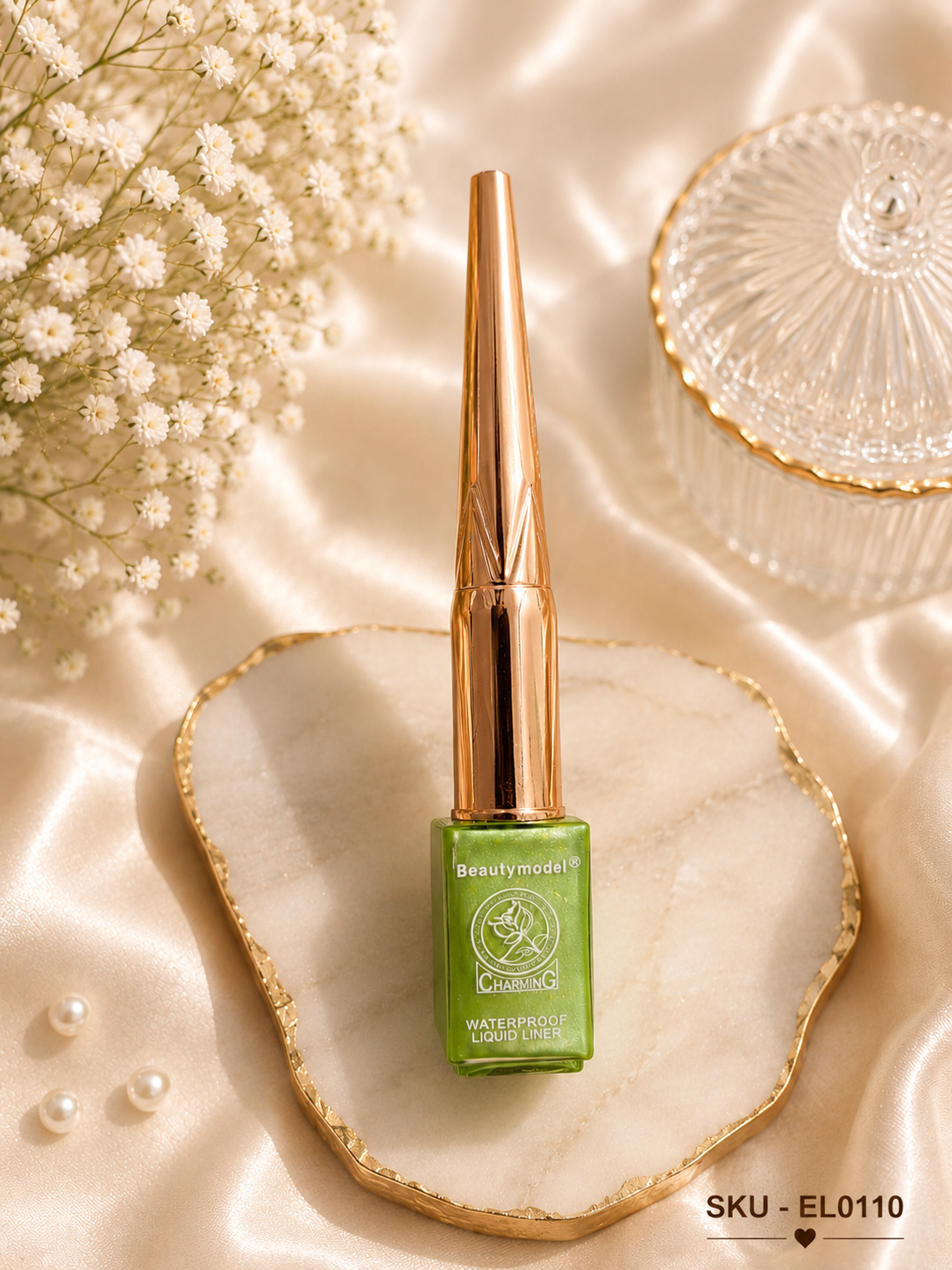 Beauty model colour Liquid Eyeliner