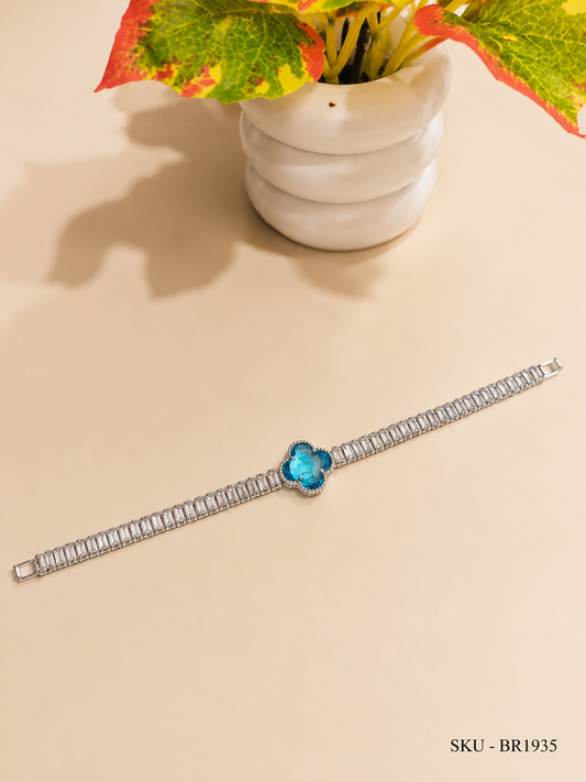 Azure Clover Luxe Bracelet