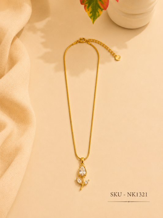 Korean Crystal Bloom Pendant Necklace ✨🌷