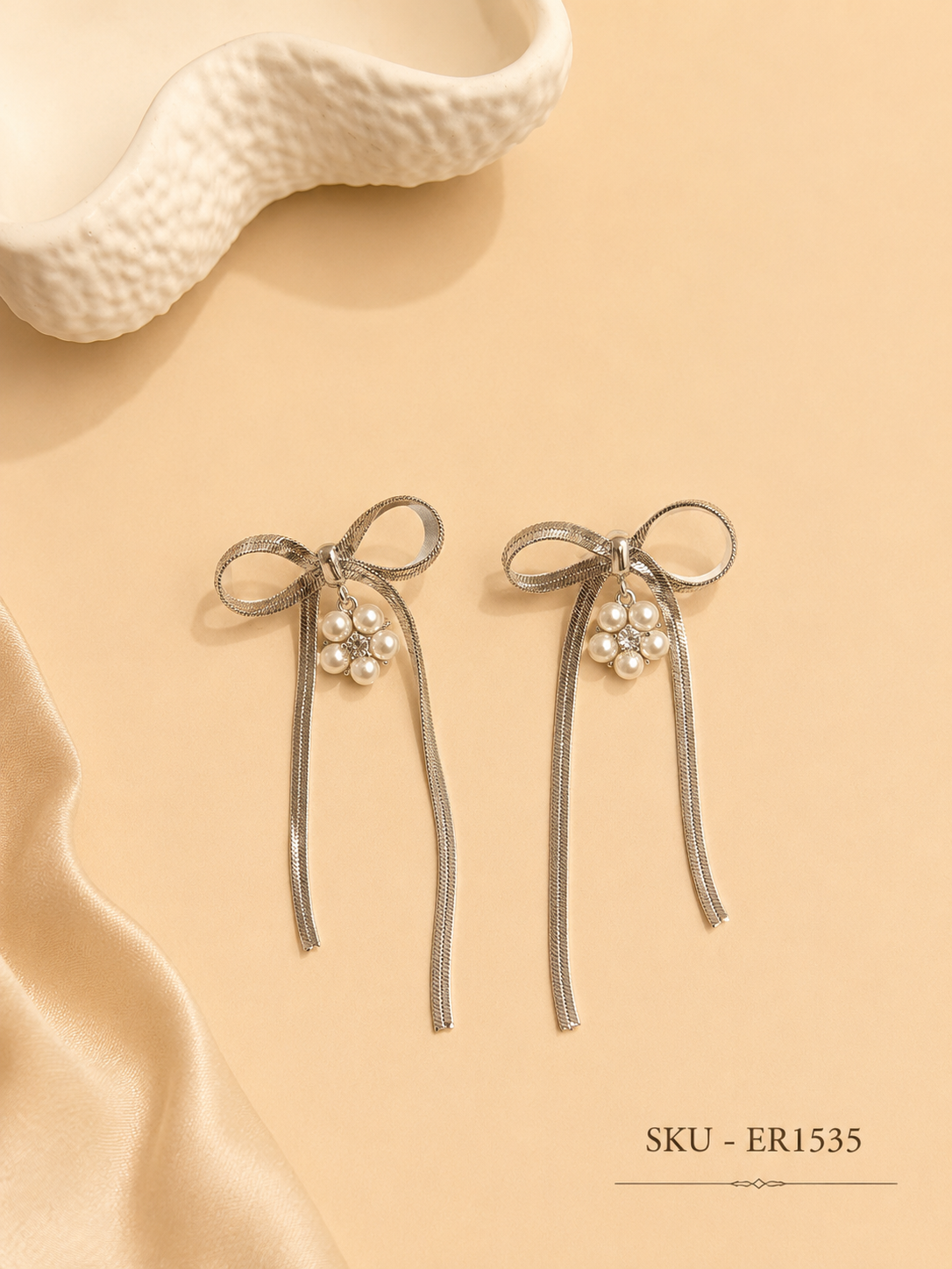 🎀 Pearl Bow Drop Earrings 🎀